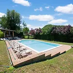 In With Pool & Sun Terrace * Sellano