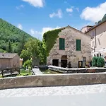 In With Pool & Sun Terrace * Sellano