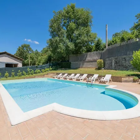 In With Pool & Sun Terrace Sellano