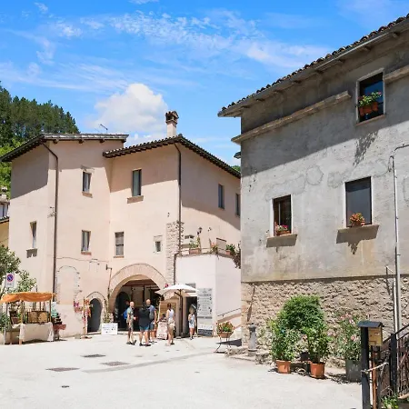 In With Pool & Sun Terrace Casa vacanze