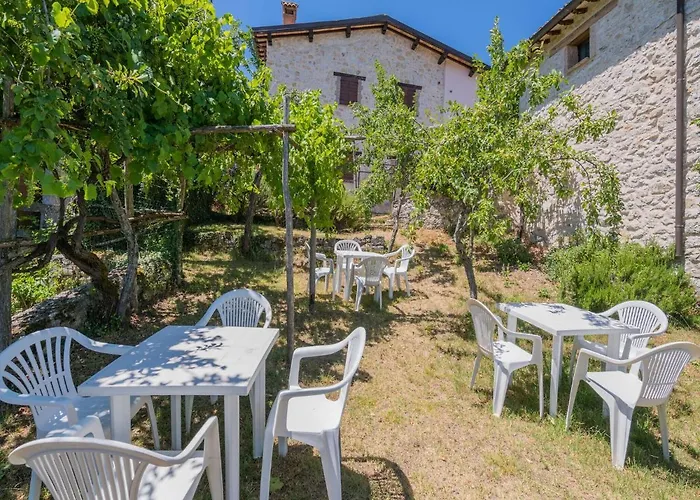 In With Pool & Sun Terrace