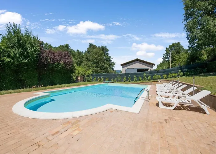 In With Pool & Sun Terrace