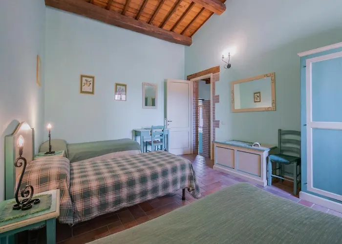 In With Pool & Sun Terrace * Sellano