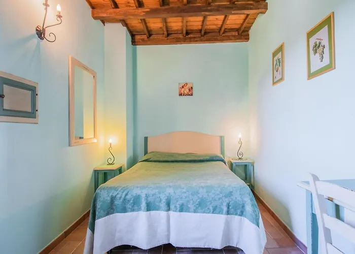 Casa de Férias In With Pool & Sun Terrace Sellano